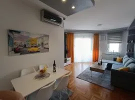 Top Center Apartment