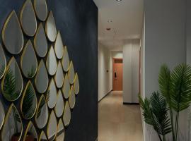 Villa LaMer，位于都拉斯的带停车场的酒店