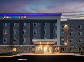 Everhome Suites Fayetteville near Fort Liberty，位于费耶特维尔的酒店