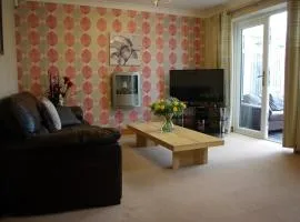 Portland Mews - 3 Bed Holiday Home By Premier Serviced Accommodation