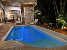 Exclusive 5-br Oasis Golf, Private Pool, Beach!