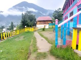 Tourist In，位于Upper Neelun的酒店