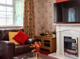 Cozy Inn near Luton Station, Mall and Luton Airport 10 Min，位于卢顿的度假屋