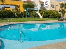 Tropical Getaway in Flamingos near Beach，位于布塞里亚斯的酒店