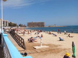 Apartamento 3 habitaciones PLAYA "L0S L0C0S"，位于托雷维耶哈的酒店