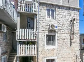 Apartments with WiFi Slatine, Ciovo - 23395