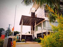 Hotel Sri Sierra，位于Chik Ballāpur的酒店