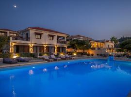 Skopelos Holidays Hotel，位于斯科派洛斯的酒店