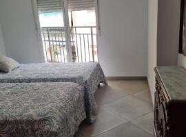 Habitación Doble a 100 m de la Playa，位于贝尼多姆的酒店