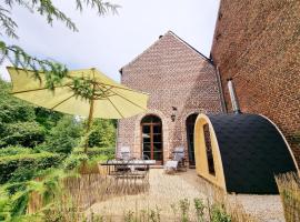 Gîte de la Ferme de Seron - gîte de charme à la campagne avec sauna，位于Fernelmont的酒店