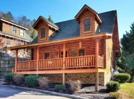 Snuggle Up by Beyond Expectations w Hot Tub