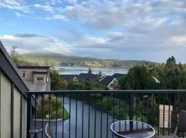 Sooke Harbour Townhouse