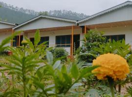 Hill Side Heaven Resort，位于Barkot的酒店