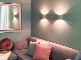 Oase am See l 2 SZ l Familien und Hundefreundlich l Sauna I E-Ladesäule，位于默讷塞的酒店