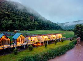 Naturevalleycamp Maehongson，位于Pang Mapha的豪华帐篷营地