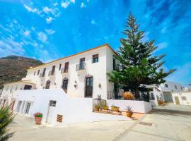 HOTEL MUSEO Lucainena，位于卢凯内纳-德拉斯托雷斯的酒店