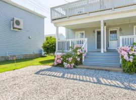 New cozy coastal retreat!