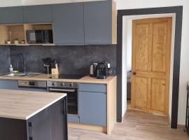 Le Petit Colin RDC，位于蓬塔利耶的酒店