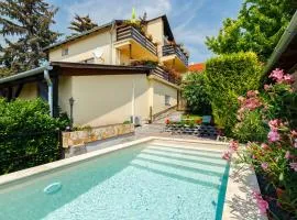 Casa Montana Apartments