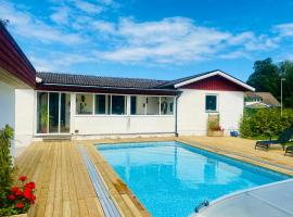 Hus med uppvärmd pool，位于Skanör的酒店