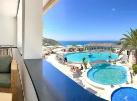 Tanger Miramonte - Resort Seaside Suites & Double Rooms，位于丹吉尔丹吉尔伊本巴特图塔机场 - TNG附近的酒店