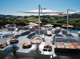 DEL CARMINE AGRIRESORT- ex a3passi，位于安科纳的酒店