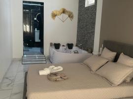 Suite GOLD by L Amaryllis I Jacuzzi & Sauna privé I Centre Béziers Arrivée autonome，位于贝济耶的酒店