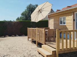 BERCK-PLAGE - 2 Hébergements insolites Tiny House de 2 à 8 personnes，位于滨海贝尔克的小屋