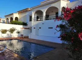 Charming Villa in L'Escala Private Pool and Sea View