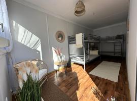 Camp Hostel，位于弗瓦迪斯瓦沃沃的酒店