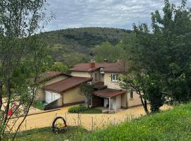 La Villa Kéana en Sud Ardèche，位于Lachapelle Sous Aubenas的酒店