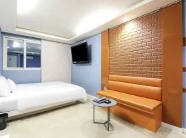 Songjeong V Hotel