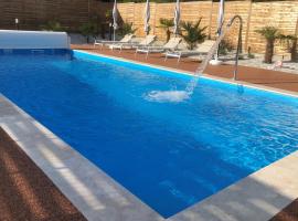 Brit Hotel Brive La Gaillarde - Restaurant La Limousine，位于Malemort-sur-Corrèze的酒店