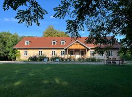 Appartment II Dwor Kuflew，位于Mrozy的酒店