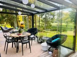 House and sauna where city comforts meet nature