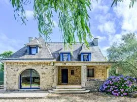 Holiday Home Maison De Bréarec by Interhome
