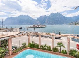 Lake Hotel Ifigenia，位于托尔博莱的酒店