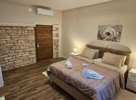 Oliane Rooms & Accommodation