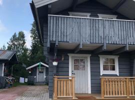 Cabin in the coast of Sweden，位于胡迪克斯瓦尔的木屋