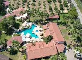 Grenadine Lodge