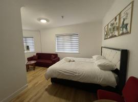 The Barrington Hotel，位于New Barnet的酒店