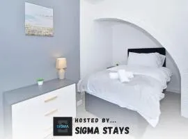 Holt House - By Sigma Stays