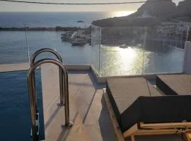 Almyra Boutique Suites with Private Pool -Finiki