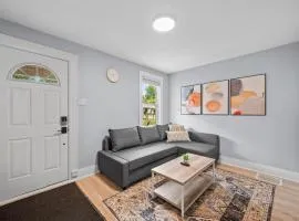 Slick&Spacious 2 Bdr Apt Natrona Hts