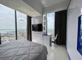 PANORAMIC Apartment Units with VIEWS Managed by AIO Pollux Meisterdadt，位于巴淡岛中心的酒店