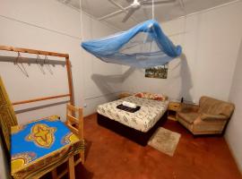 Morabeza Backpakers - Guesthouse，位于楠普拉的酒店