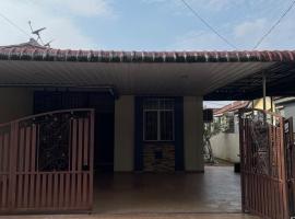 Aqil Homestay Lunas Kulim for Mslim only，位于Lunas的酒店