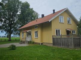 Örnsro Boende och Ställplatser，位于斯卡拉的酒店