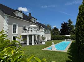 Destino - FeWo bei COCHEM mit beheiztem Pool，位于科赫姆的酒店