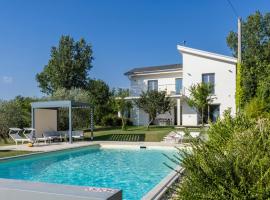 VILLA PETRILLO 6, Emma Villas，位于Passo di Mirabella的酒店